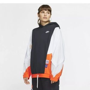 Nike Sportswear Icon Clash Pullover Hoodie